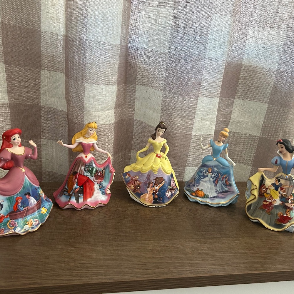 Disney 2004 Bradford Editions Collection